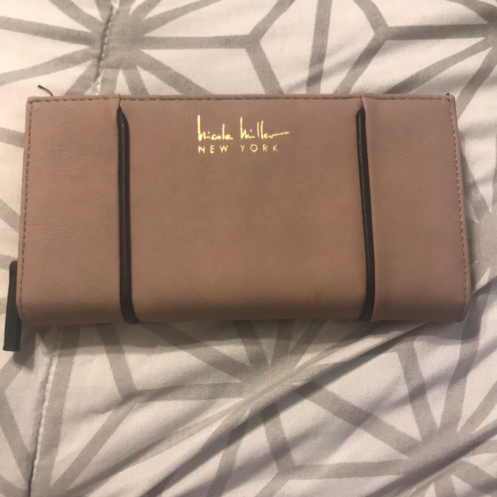 Nicole Miller wallet